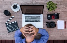 Quando o \'desabafo\' vira demissão: os cuidados que o trabalhador deve ter ao postar nas redes - e o que as empresas podem fazer