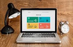 Controle de ponto: confira quais os tipos existentes e qual escolher para a sua empresa