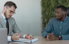 84,1% das empresas estão com dificuldades para contratar profissionais qualificados